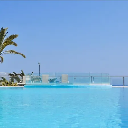 Rent Private 122 Apartment *